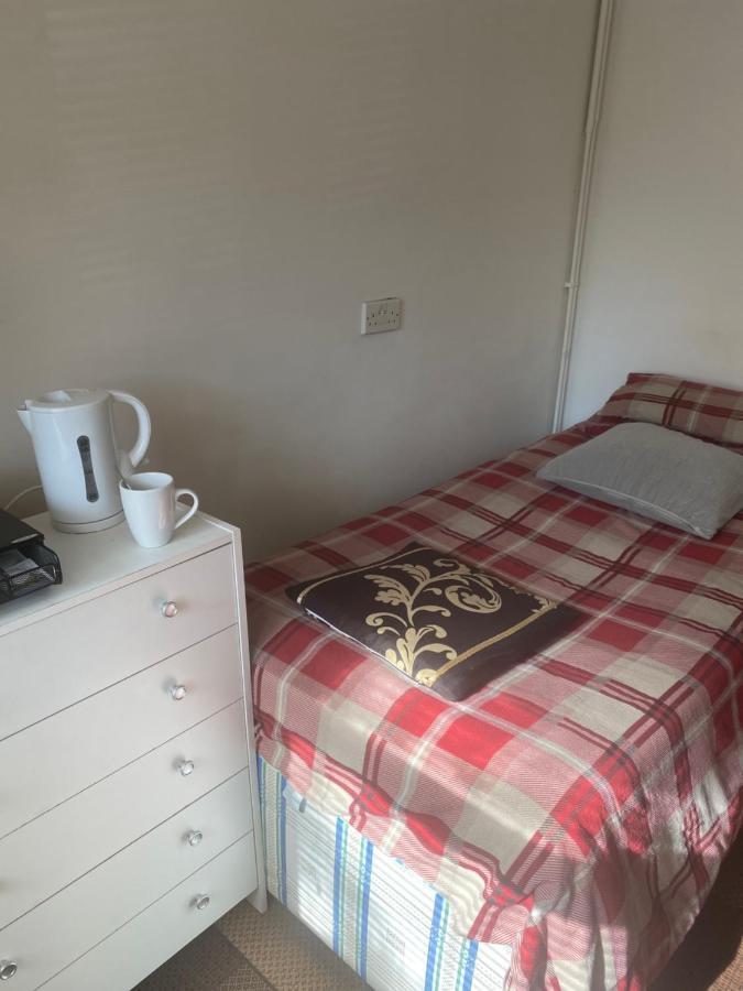 Travelling Stop Apartman Swindon Kültér fotó