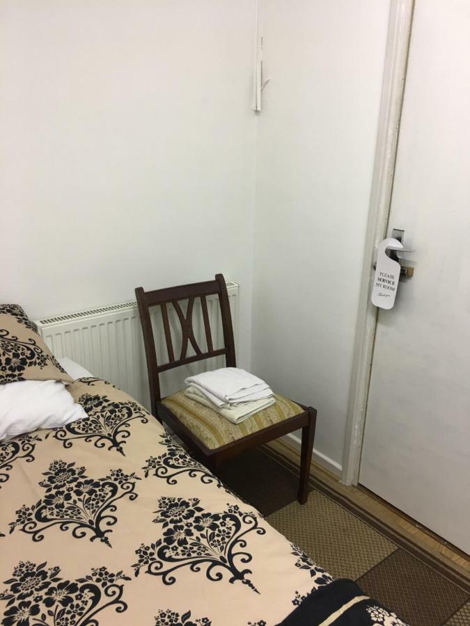 Travelling Stop Apartman Swindon Kültér fotó