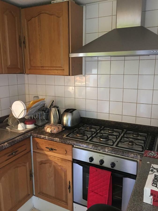 Travelling Stop Apartman Swindon Kültér fotó