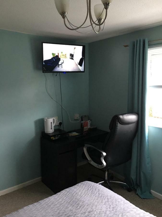 Travelling Stop Apartman Swindon Kültér fotó