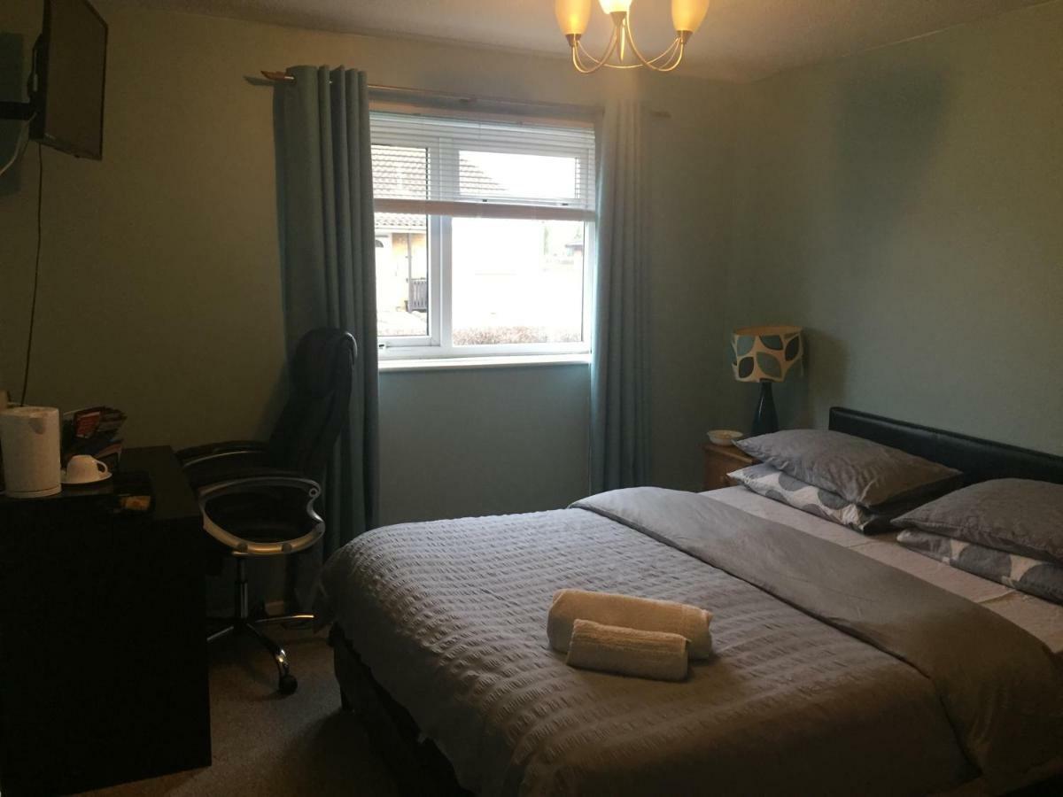 Travelling Stop Apartman Swindon Kültér fotó